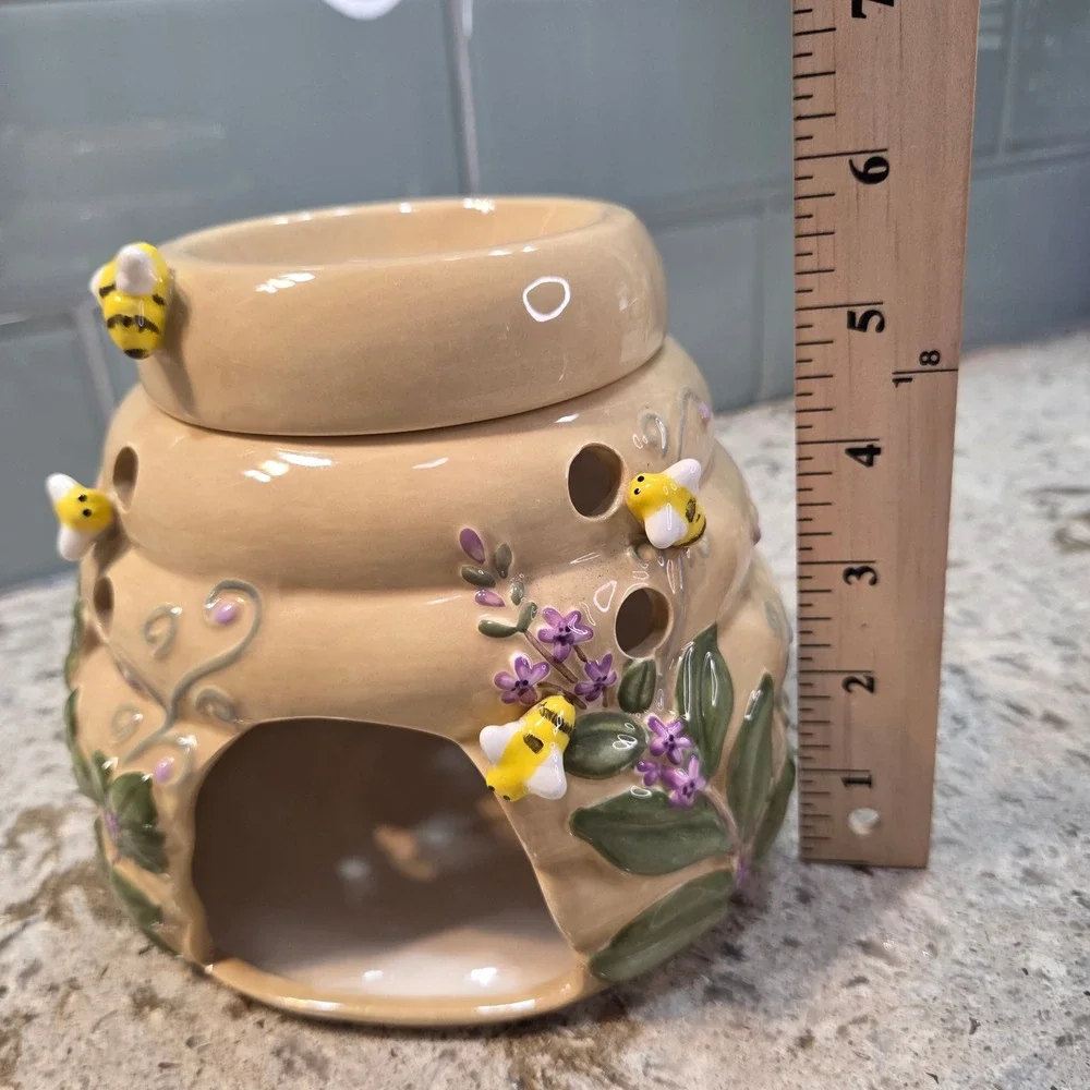 Vintage PartyLite Bee Hive Ceramic Wax Warmer Tea Light Holder Garden Bumble Bee